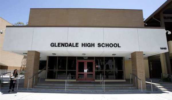 Trung học Glendale School - Canada